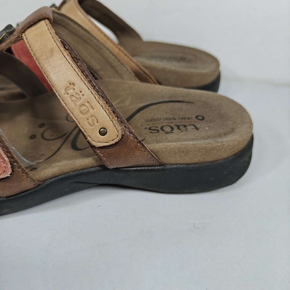 Taos Prize 4 Leather Sandals With Button Embellishment Strappy Womens Shoes Sz 9 - Picture 6 of 9